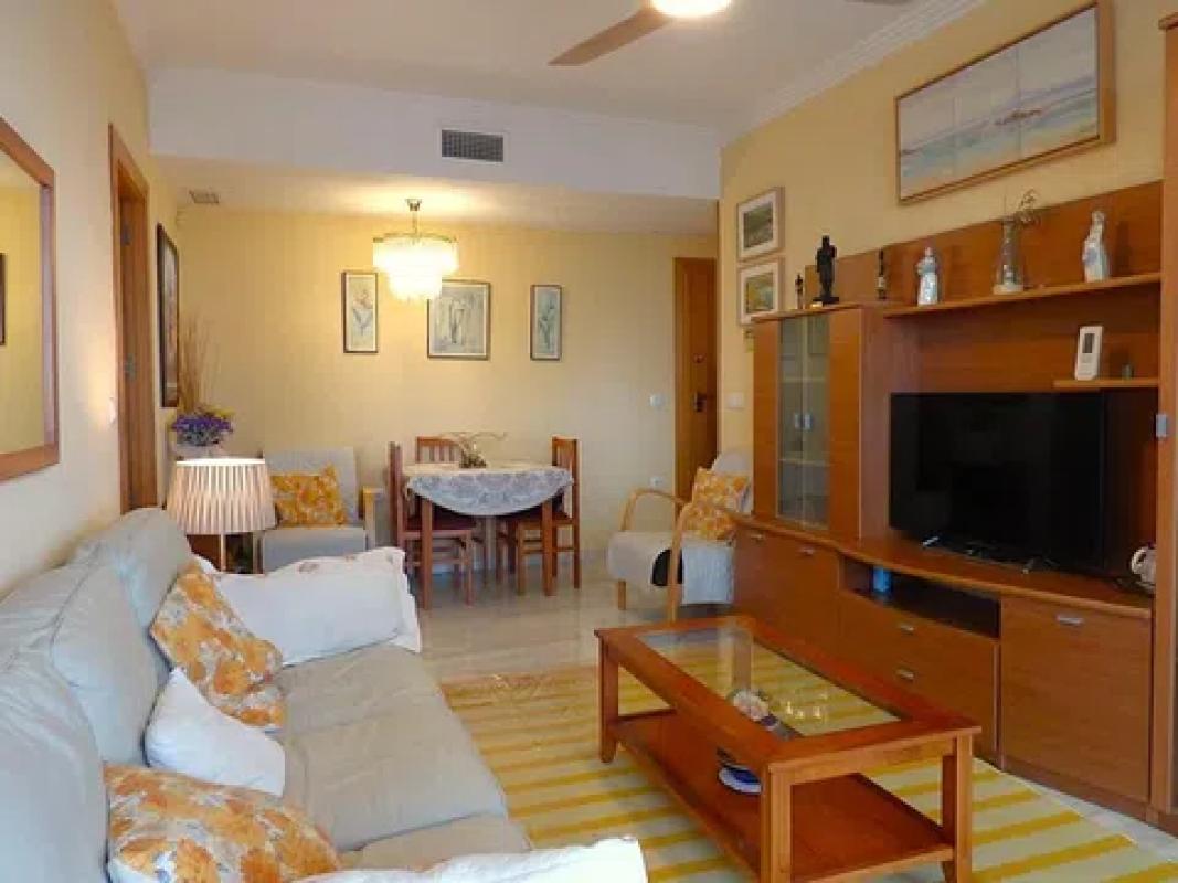 Sale of apartment in Calle Presidente Adolfo Suárez, Benidorm
 photo 2