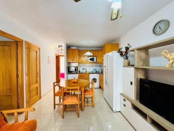 Chalet adosado en avenida de los Europeos s/n thumbnail 2