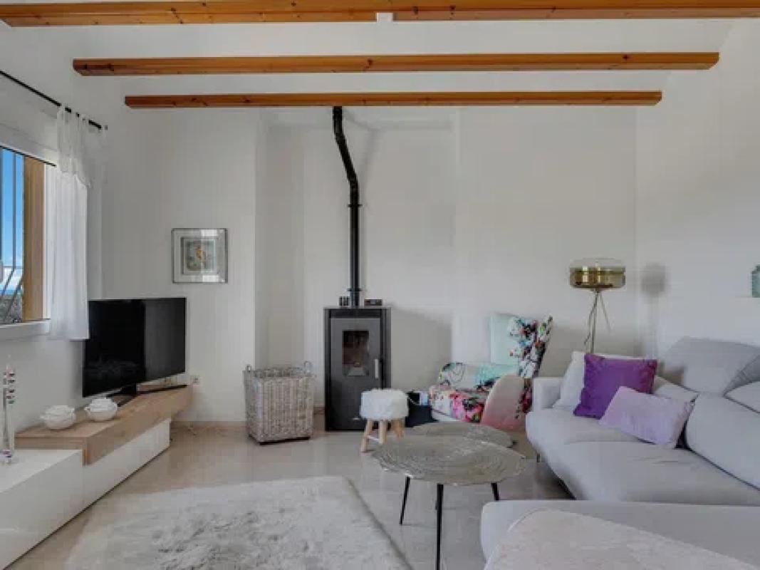 Продажа отдельного шале в  Calle de Mirabarques, 2, Педрегер photo 3