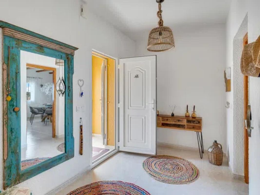 Продажа отдельного шале в  Calle de Mirabarques, 2, Педрегер photo 4