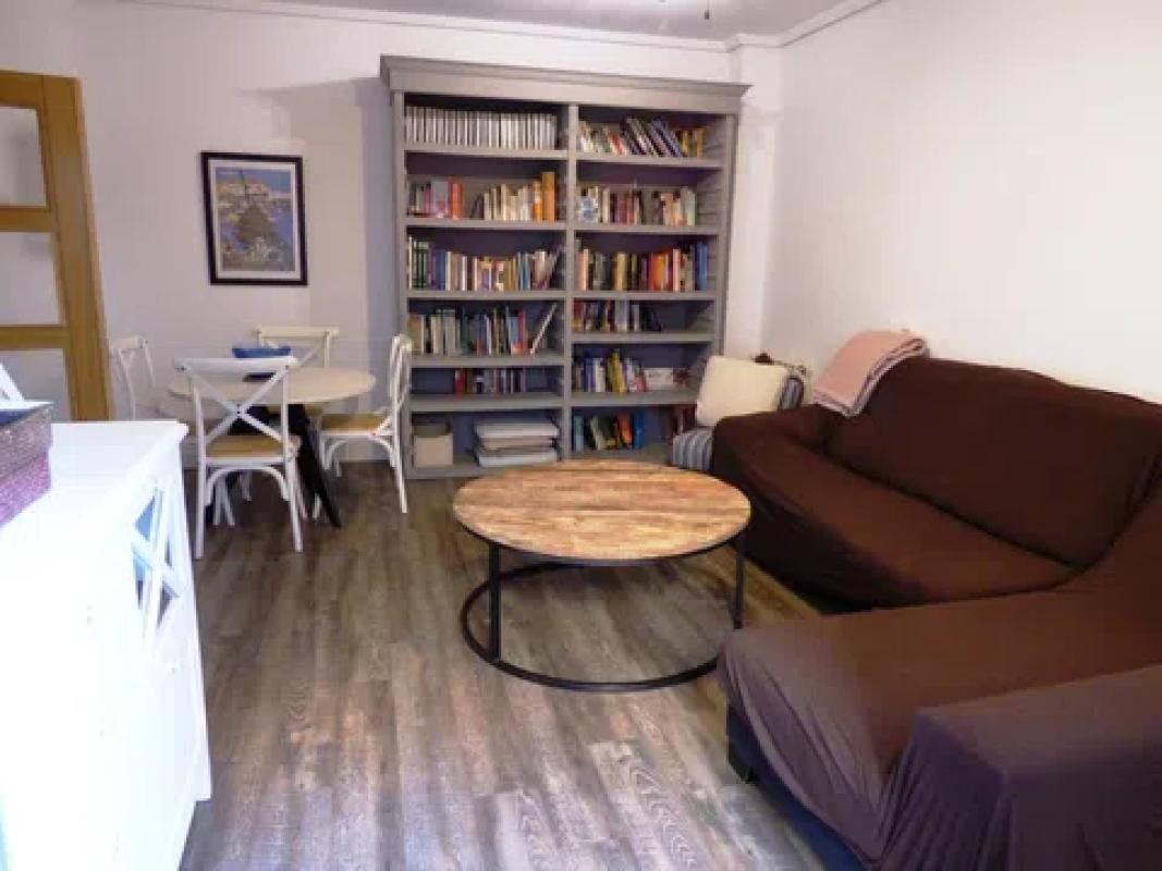 Sale of apartment in Calle del Salt, 51, Alicante
photo 2