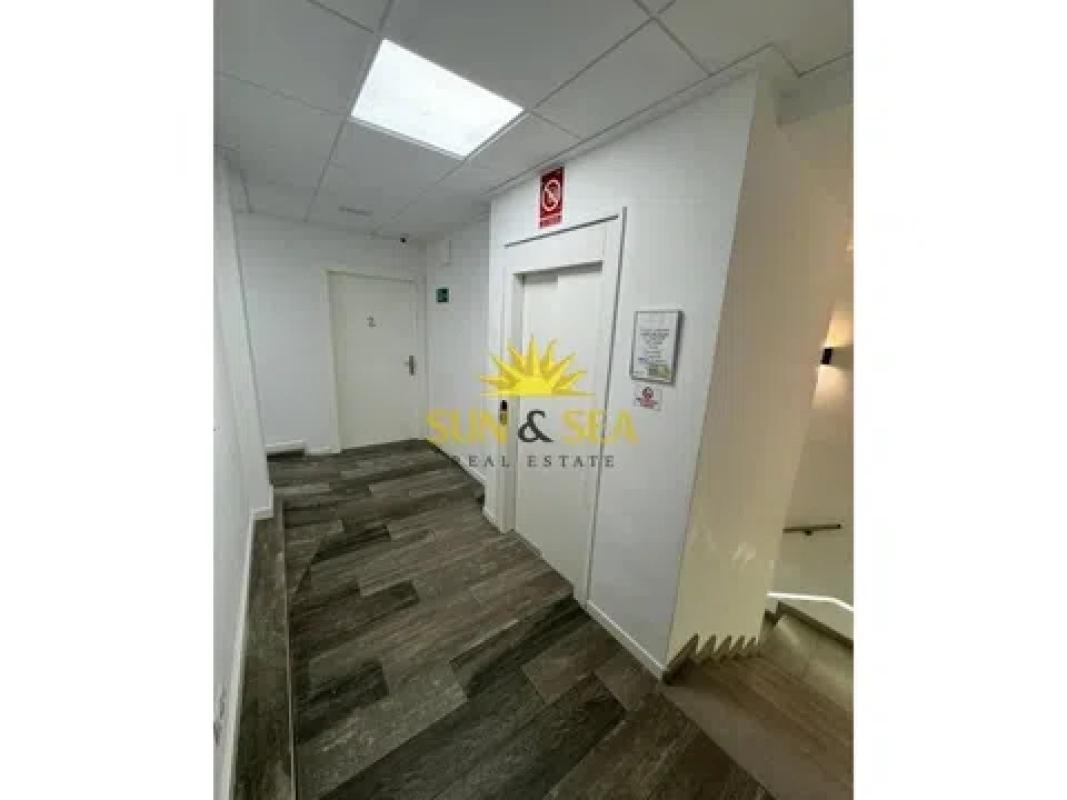 Sale of apartment in Centro, Santa Pola
photo 3