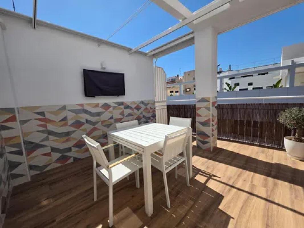 Venta de ático en Barrio Reina Victoria-Miguel Hernández, Elche / Elx photo 1