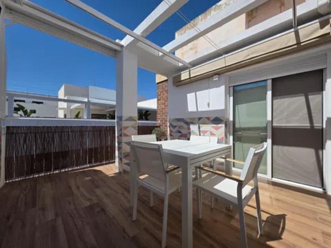 Venta de ático en Barrio Reina Victoria-Miguel Hernández, Elche / Elx photo 2