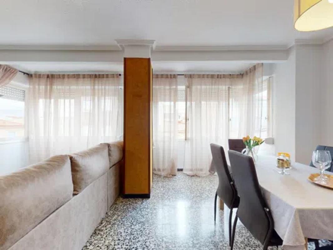 Sale of apartment in Avenida dels Reis Catòlics, Novelda
 photo 2