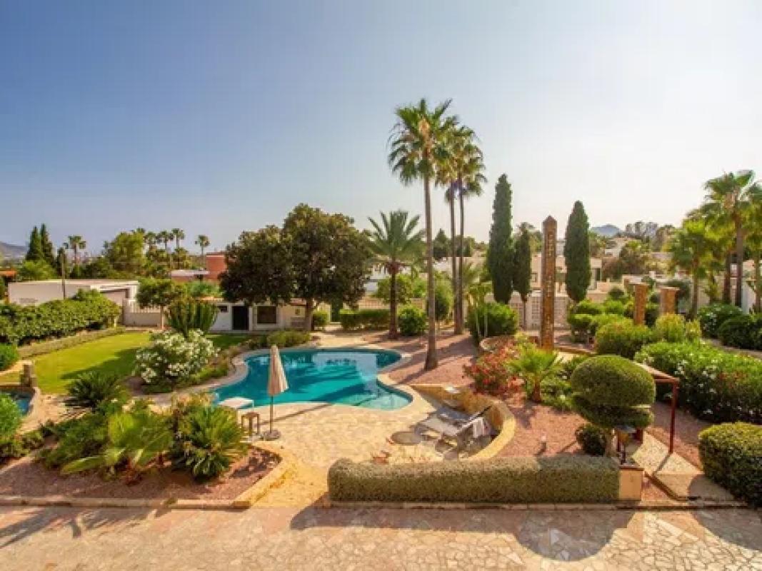 Properties for sale and rent in Spain photo 3