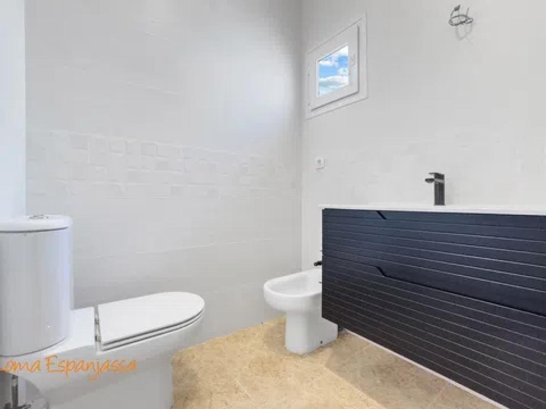 Properties for sale and rent in Spain photo 4