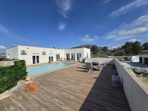 Chalet independiente en venta en Salinas, Salinas photo 1