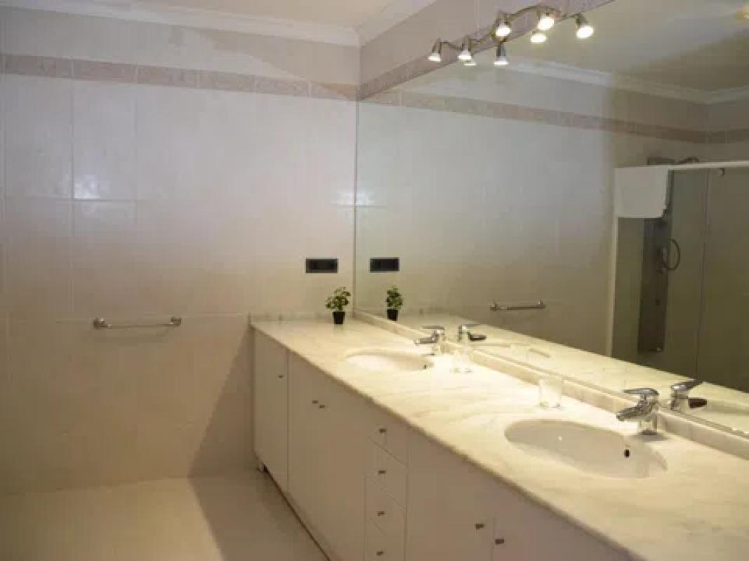Продажа квартиры на La Fustera, Бенисса
photo 2