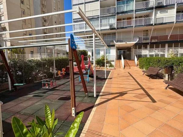 Apartment for sale in  Avenida Oviedo, Alicante / Alacant photo 2