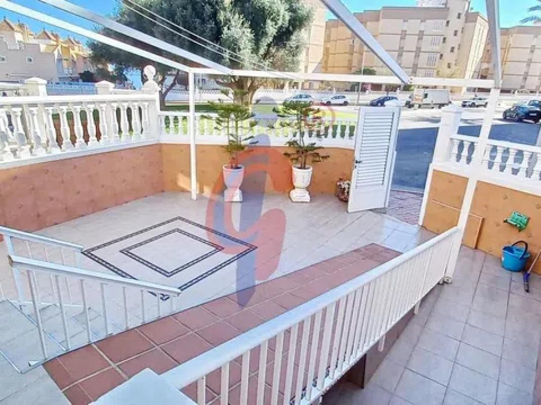 Properties for sale and rent in Spain photo 1
