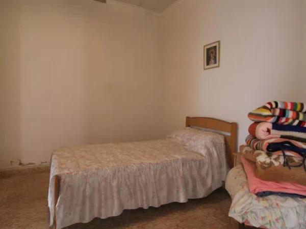 Casa independiente en calle Patricio Perez thumbnail 1