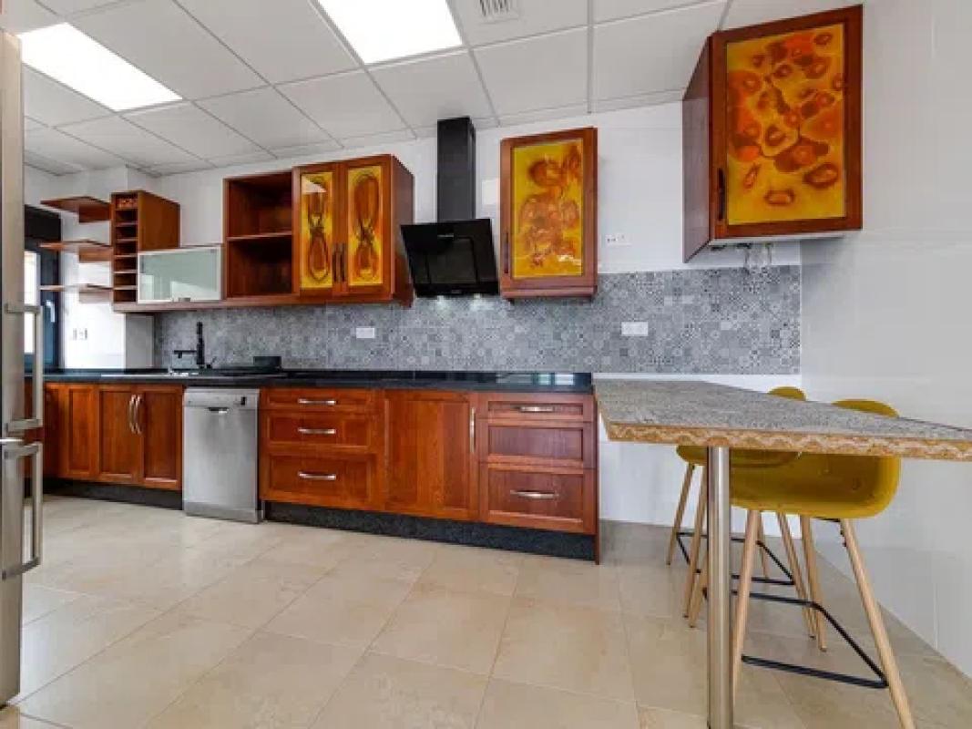 Properties for sale and rent in Spain photo 3