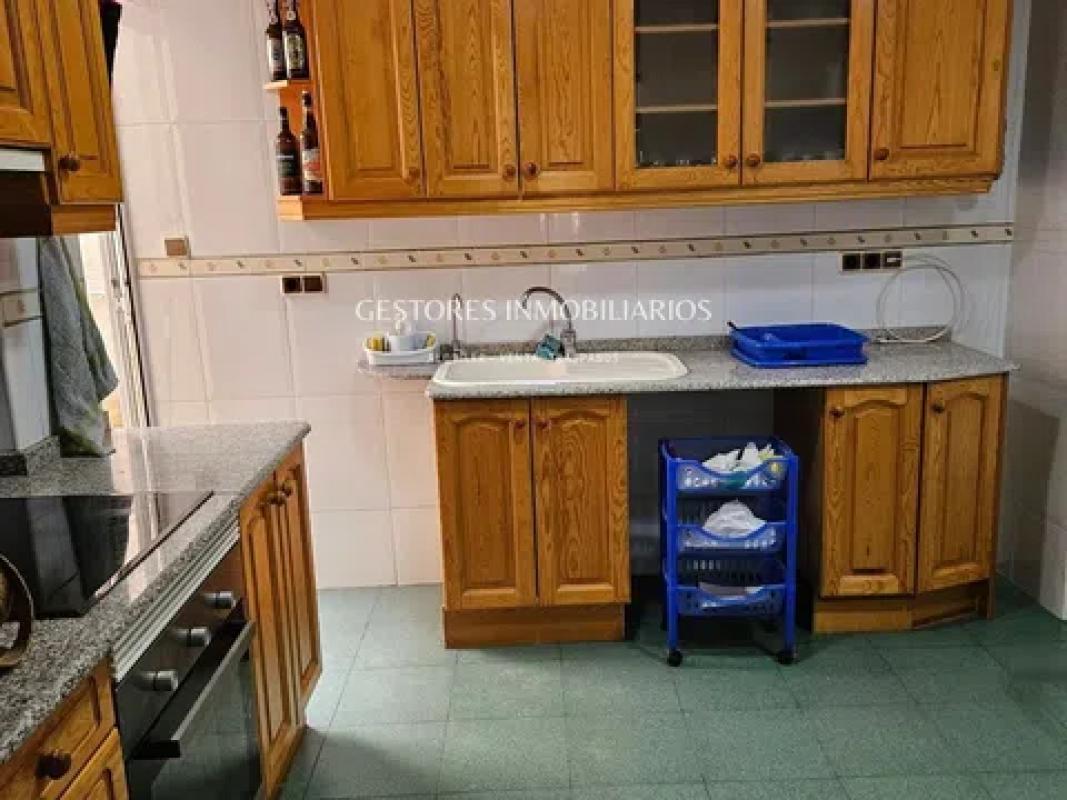 Продажа квартиры на Calle Sant Jordi, Алкой
 photo 2