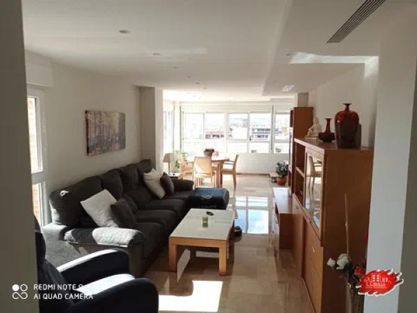 Пентхаус на продажу в Calle del Notario Salvador Montesinos Bonet, Аликанте thumbnail 1