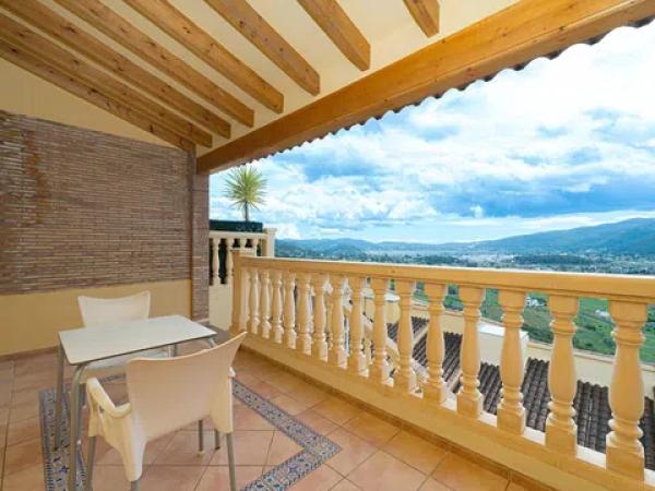 Chalet adosado photo 2
