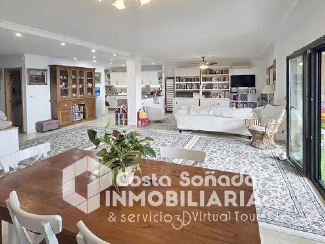 Продажа пентхауса на  Calle Principal de la Serra, Алтея photo 3