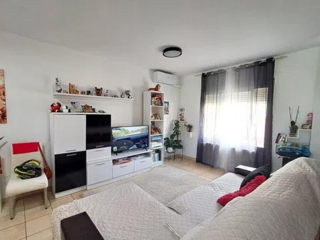 Properties for sale and rent in Spain photo 4