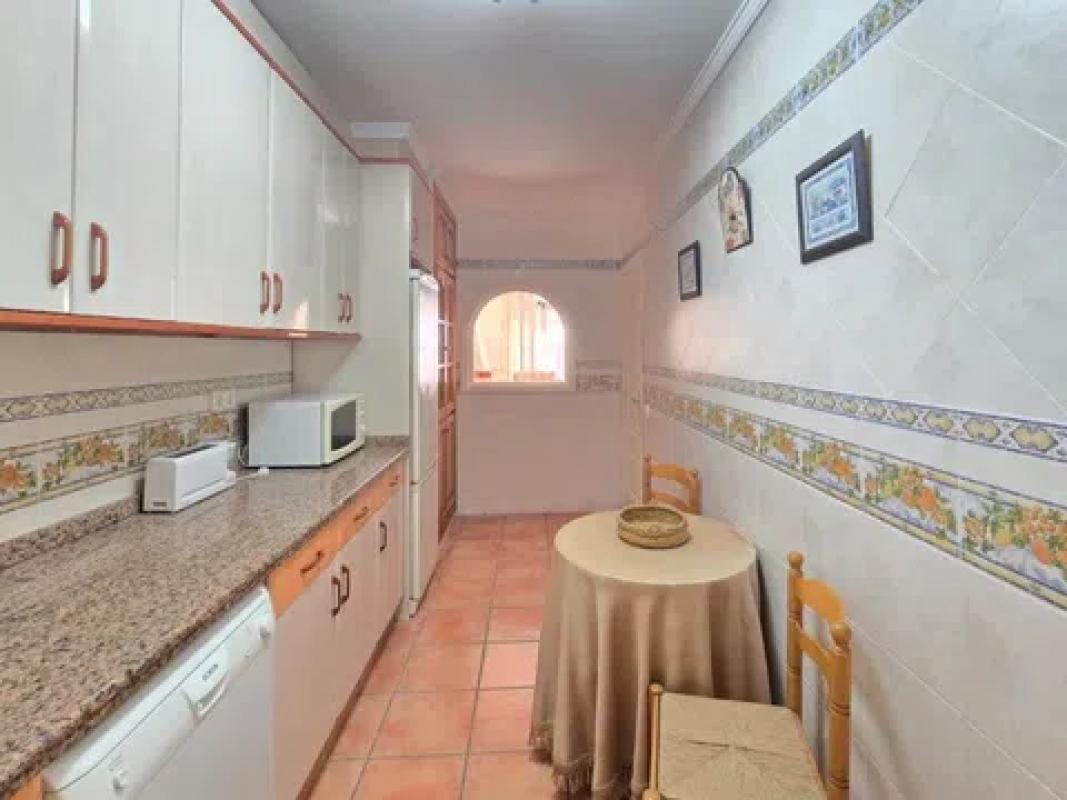 Продажа отдельного шале в  Centro, Бенитачель photo 4