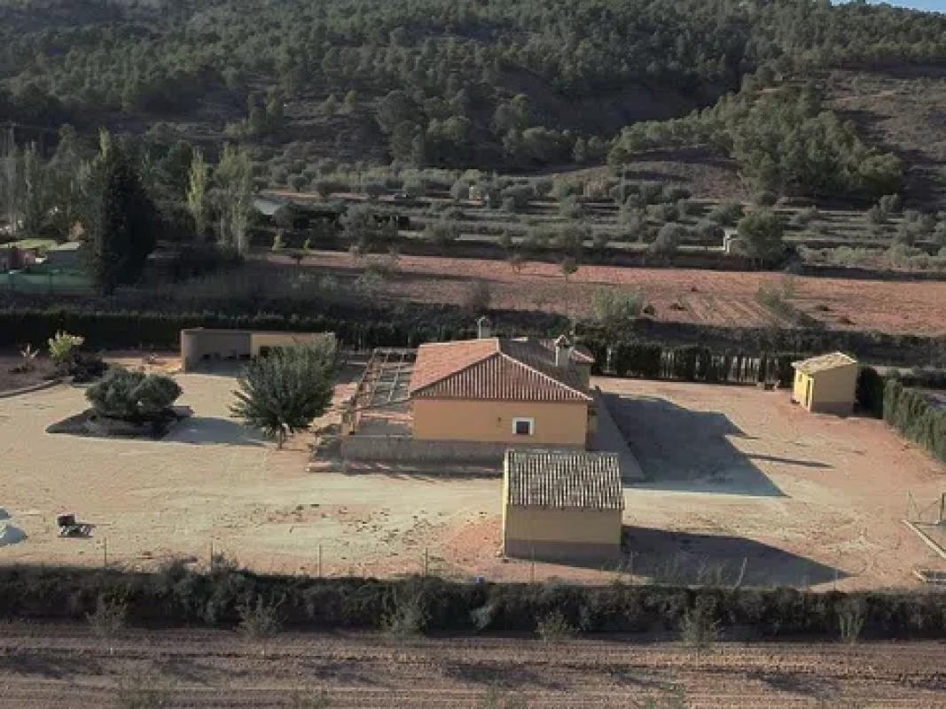 Venta de chalet independiente en Pinoso, Pinoso
photo 2