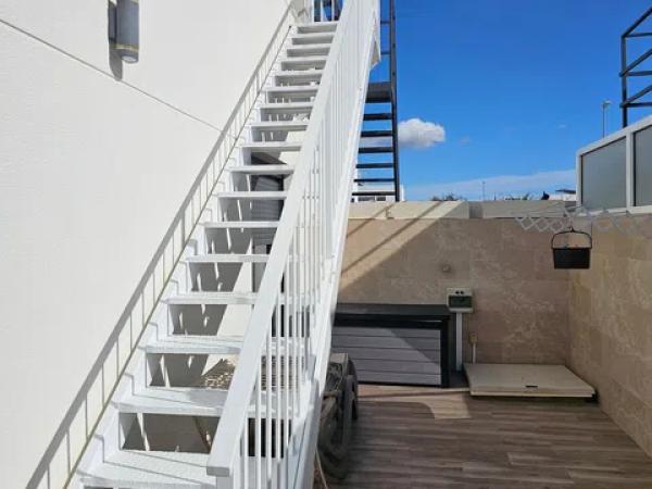 Chalet pareado en calle Maestro Serrano photo 1