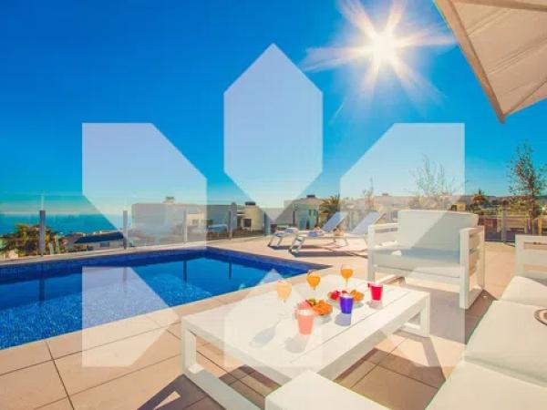 Detached villa for sale in Calle Lirios, Benitachell thumbnail 1