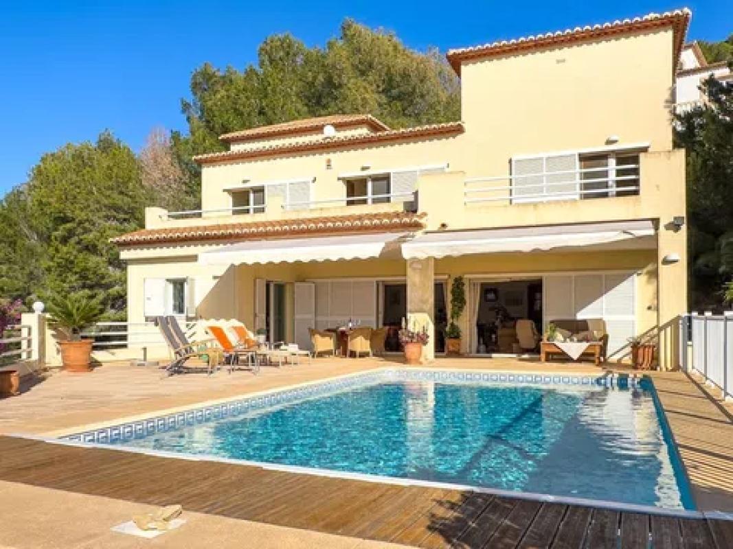 Properties for sale and rent in Spain photo 3
