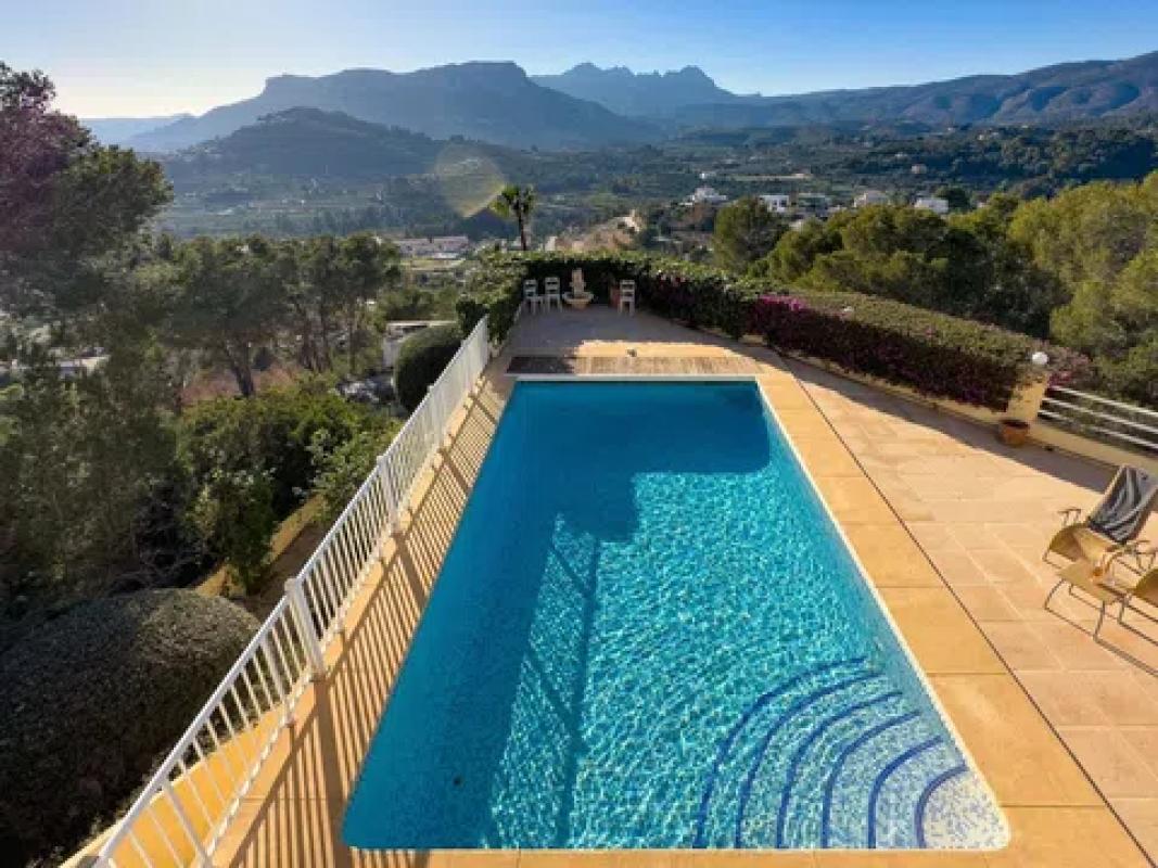 Properties for sale and rent in Spain photo 5