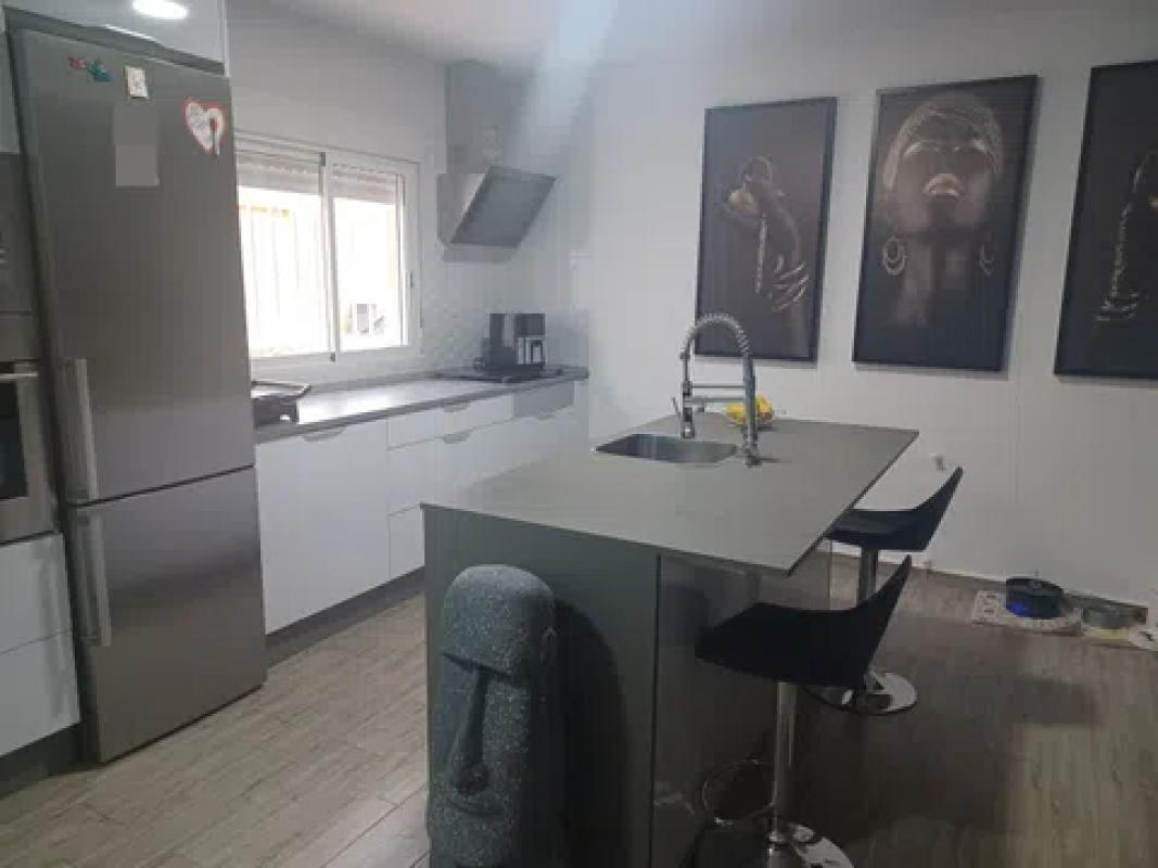 Недвижимость на продажу и в аренду в Испании photo 1