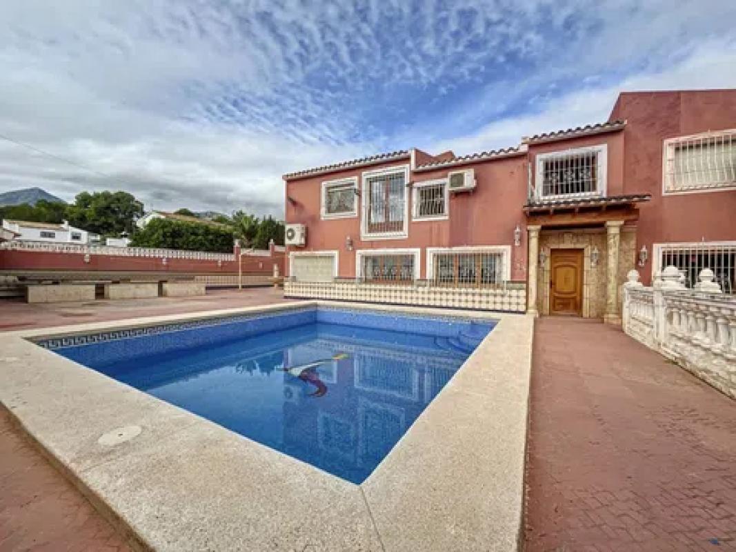 Properties for sale and rent in Spain photo 1
