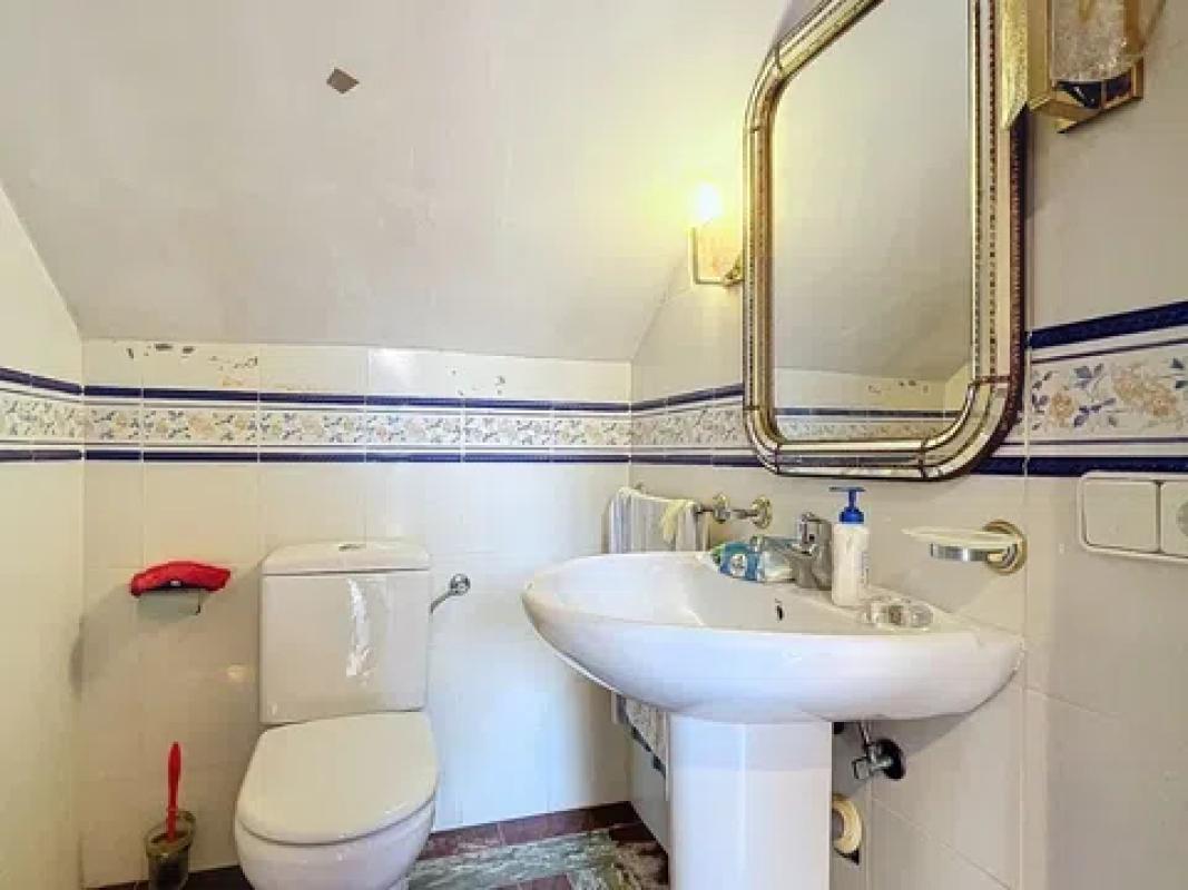 Properties for sale and rent in Spain photo 2