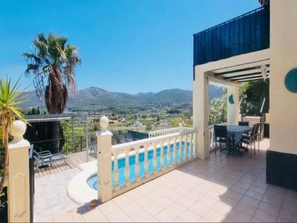 Chalet independiente en venta en  Jalón, Jalón photo 1