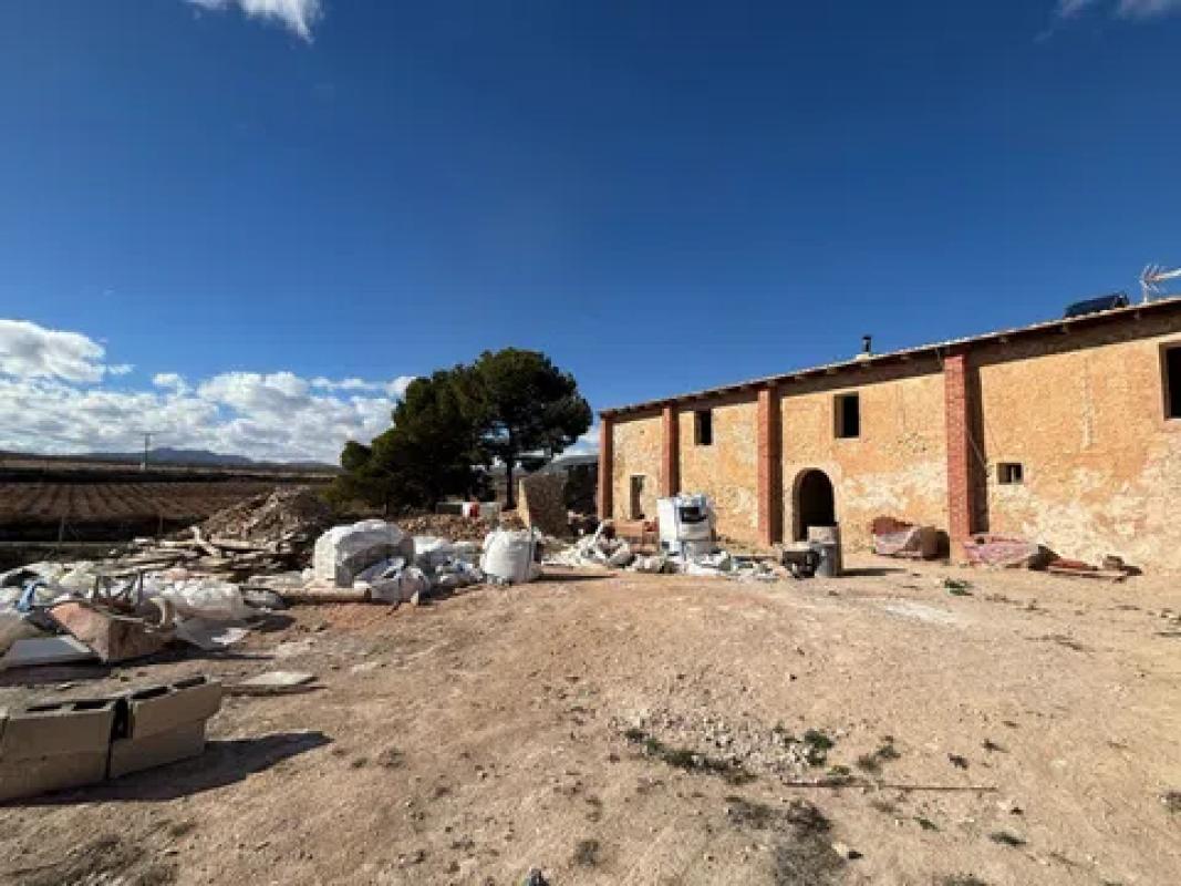 Propiedades en venta y alquiler en España photo 3