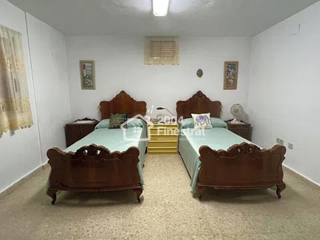 Properties for sale and rent in Spain photo 5
