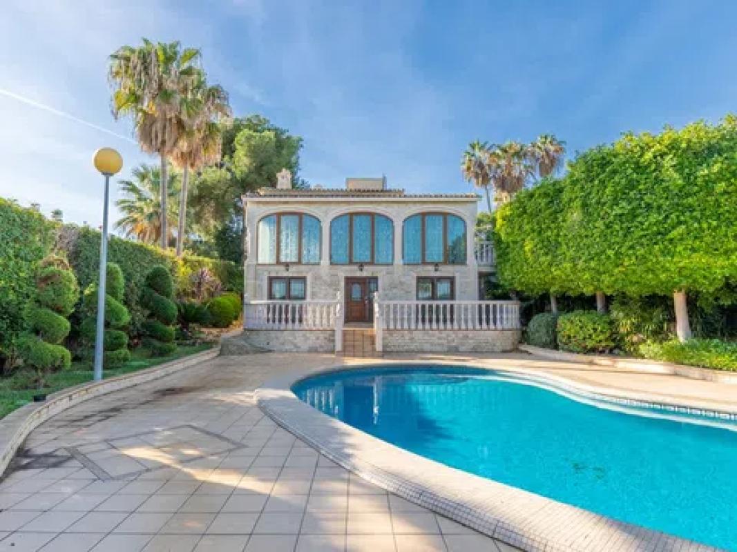 Properties for sale and rent in Spain photo 4