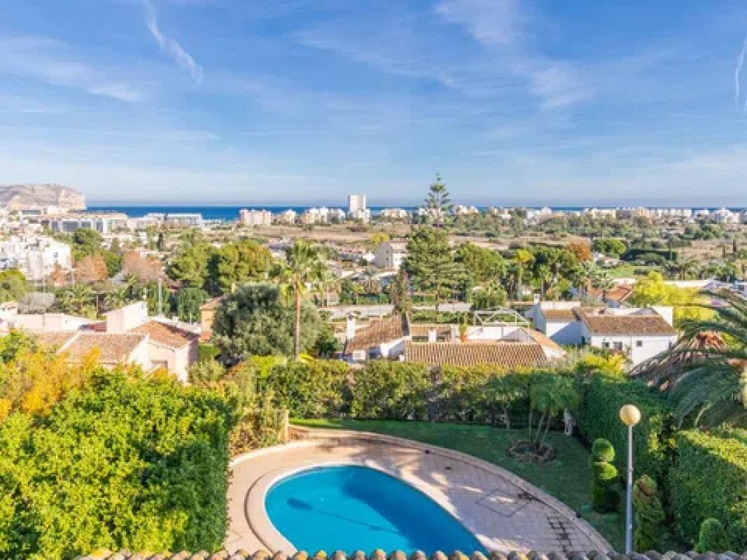 Properties for sale and rent in Spain photo 5