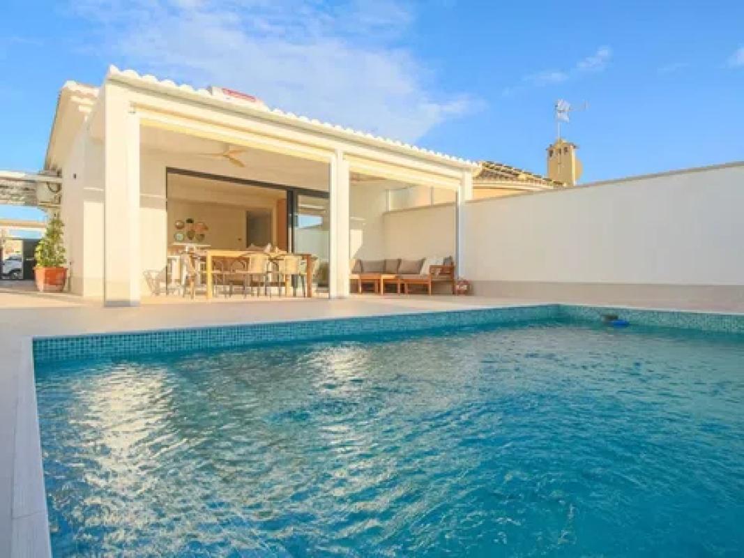 Properties for sale and rent in Spain photo 1