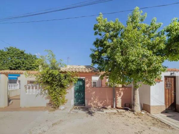 Chalet adosado en calle de las Rosas photo 1