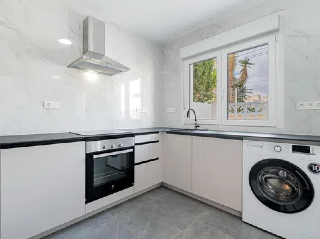 Продажа отдельного шале в Barrio El Molino, Торревьеха photo 5