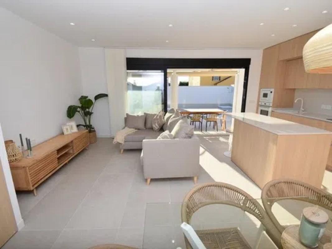 Venta de chalet independiente en Barrio La Siesta - El Salado - Torreta, Torrevieja
photo 5