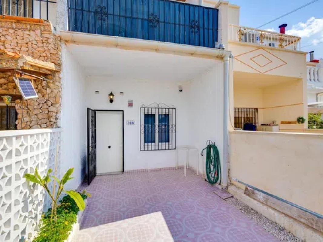 Duplex sale in Calle Venus, Torrevieja photo 4