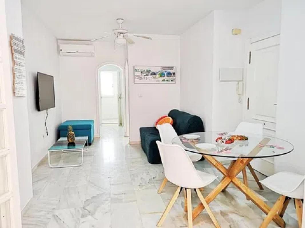 Venta de piso en Calle Guillermo Marconi, 5, Torrevieja
 photo 2