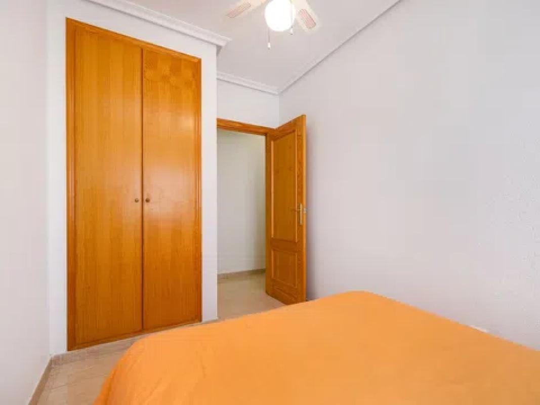 Venta de piso en Calle Maldonado, 51, Torrevieja
 photo 4