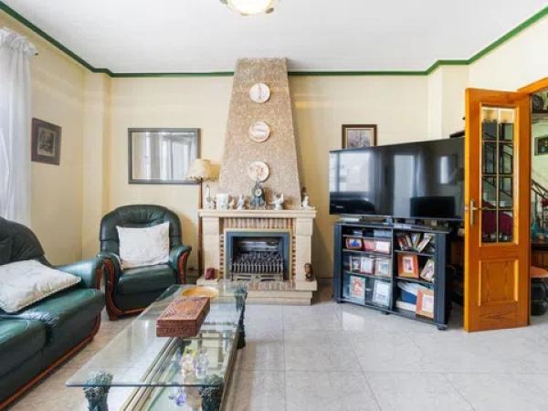 Penthouse for sale in  Barrio Centro - Muelle Pesquero, Torrevieja photo 2