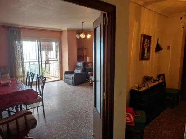 Piso en venta en Avenida de los Marineros, 2, Torrevieja thumbnail 3