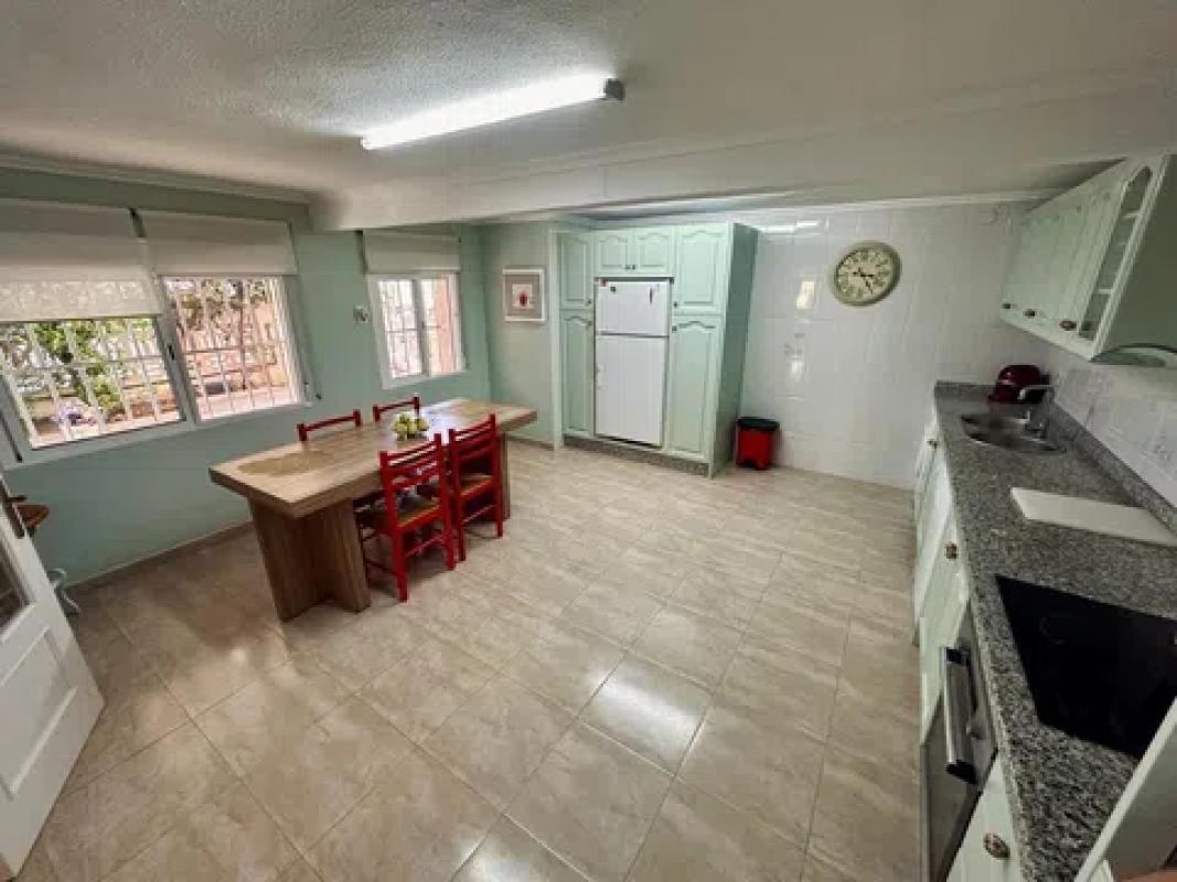 Properties for sale and rent in Spain photo 5