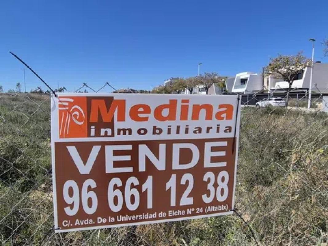 Terreno en venta en Elche / Elx, Alicante photo 3