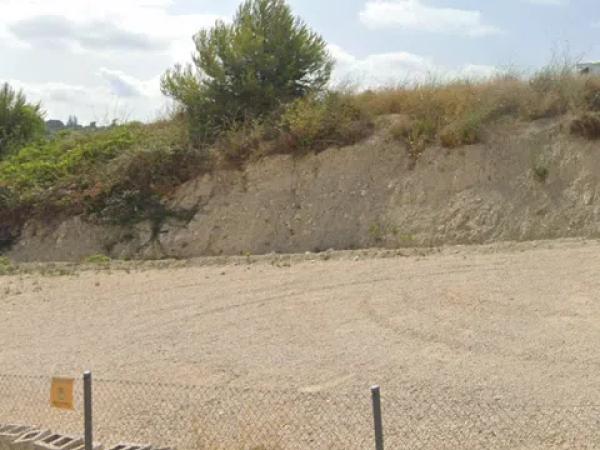 Terreno en calle del Doctor Crespo thumbnail 1
