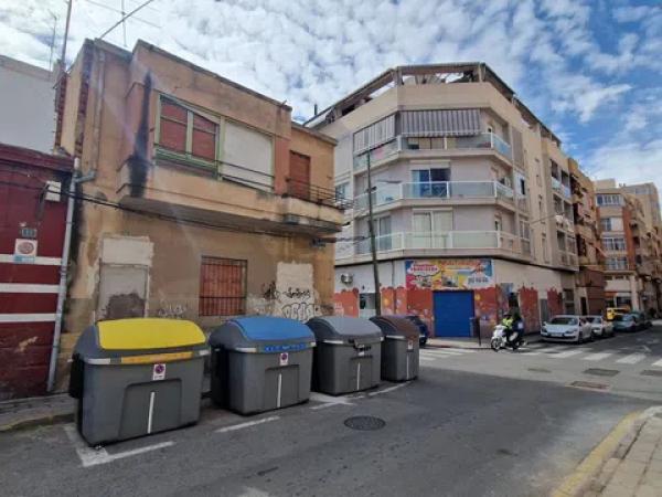 Terreno en calle Canónigo Genestar photo 2