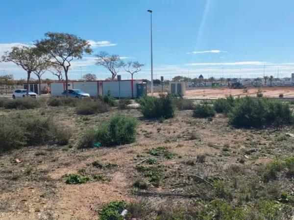 Terreno en calle Pascual Ros Aguilar, 14 thumbnail 2